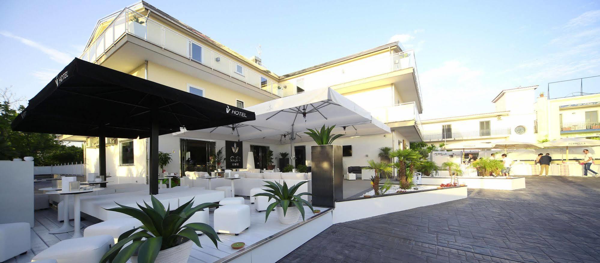 Victoria Hotel Pomigliano d'Arco Exterior photo